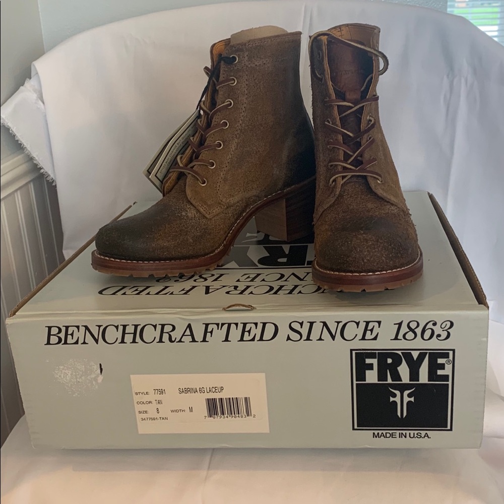 Frye Women’s Boots Sabrina 6G Laceup Tan     SZ 8M
